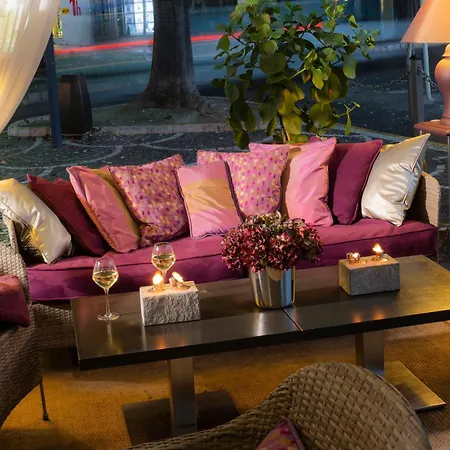 فندق La Place Boutique 3*