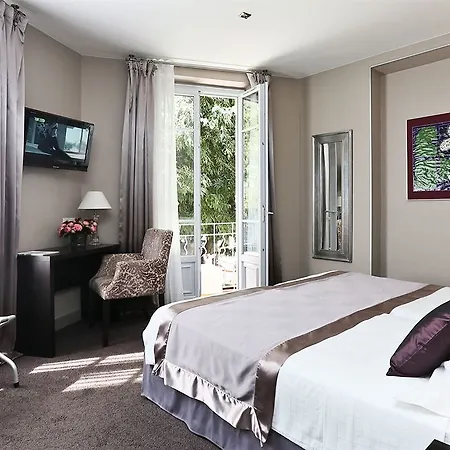 Hotel La Place Antibes
