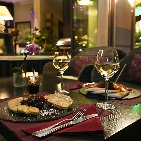 La Place Hotel 3*
