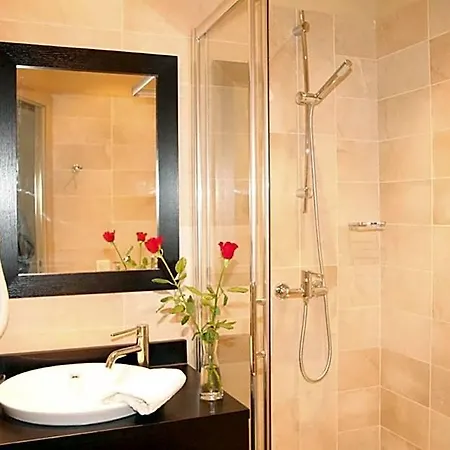 Hotel La Place 3*