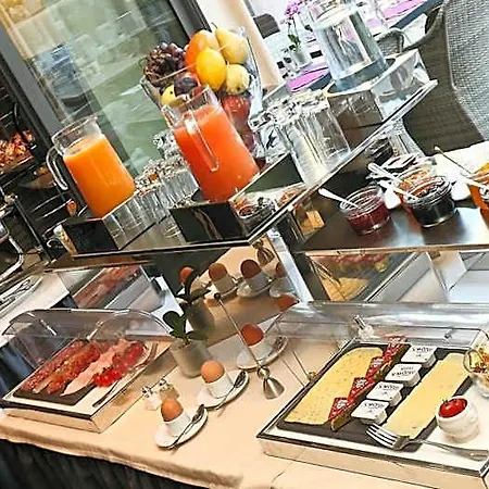 La Place Hotel 3*