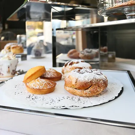 La Place Boutique Hotel