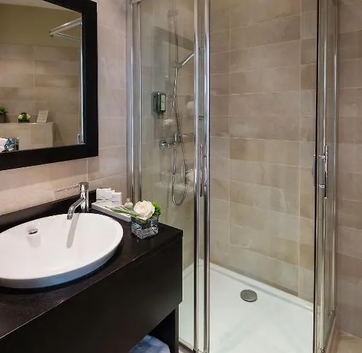 Hotel La Place Antibes